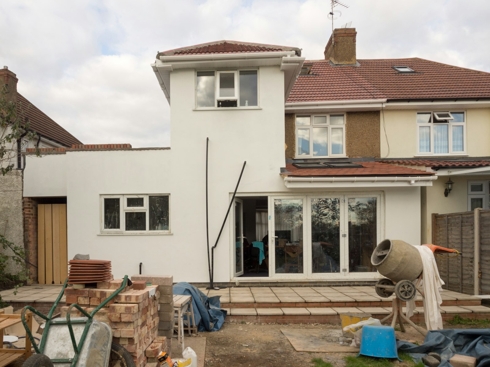 Semi-detached house with a side extension